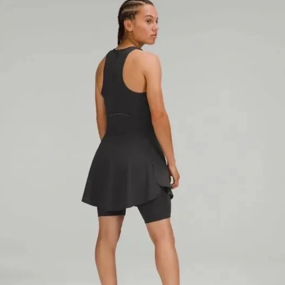 NEW! NULUX Running Dress 8” LULULEMON, Size 2